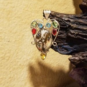 ❤ UNIQUE SS GEMSTONE PENDANT❤